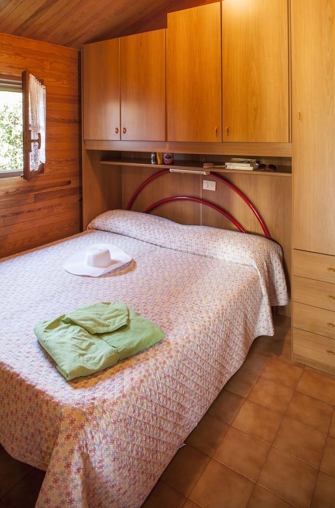 Caravelle Camping Village Ceriale Buitenkant foto